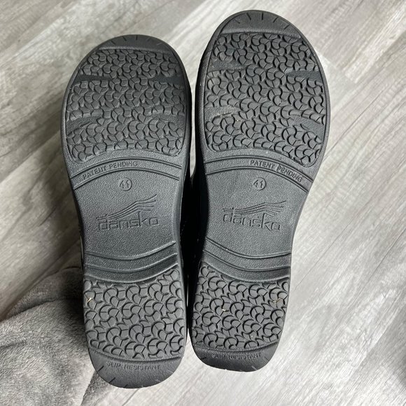 Dansko XP 2.0 Patent Leather Printed Clogs Size 41 (US 10.5-11) - Picture 5 of 11